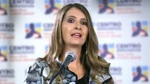 plan asesinato Valencia — Paloma Valencia denuncia plan de asesinato: Gobierno descarta amenaza