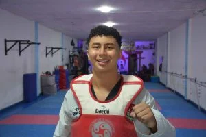 Juan José Henao Mundial — Joven Taekwondista Juan José Henao se Prepara para el Mundial Juvenil