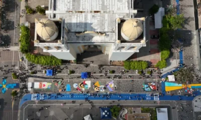 alfombra de sal — Alfombra de sal en Semana Santa: salvadoreños crean obra de más de 1 km