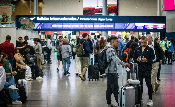 Tráfico Aéreo Colombia — Crecimiento Récord: Tráfico Aéreo Colombia Supera 10 Millones de Pasajeros