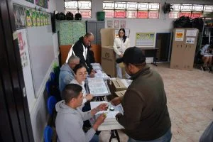 Reacomodo partidos presidenciales — Reacomodo Partidos Presidenciales Agita Campaña Electoral Colombiana