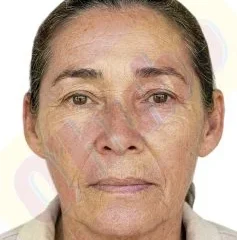 accidente mortal camión — Madre Fallece en Accidente Mortal con Camión