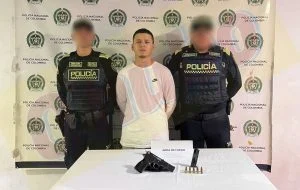 captura joven arma — Captura de Joven con Arma Tras Persecución en Bogotá