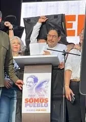 Cepeda diálogo medios — Iván Cepeda convoca a diálogo democrático con los medios de comunicación