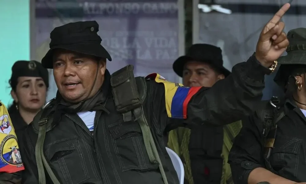 Advertencia Petro grupos armados — Advertencia Petro a Grupos Armados: No habrá paz sin cumplimiento de acuerdos