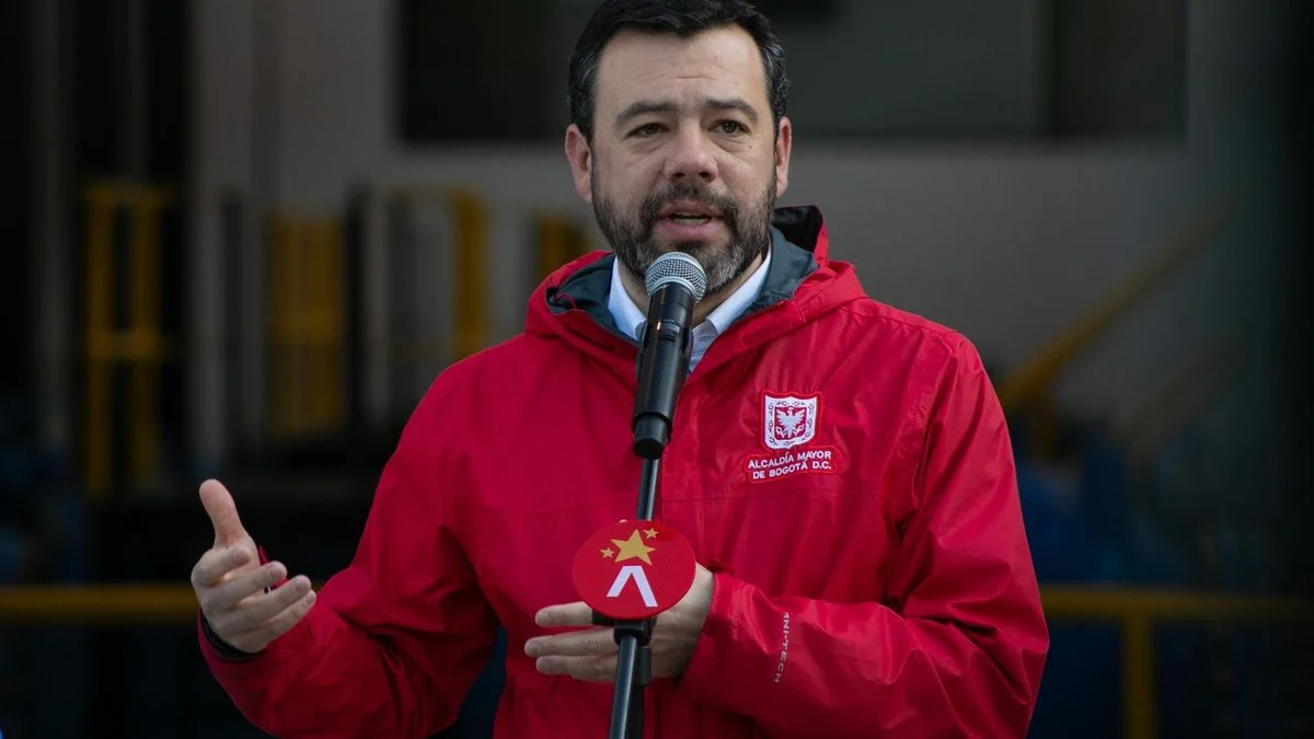 críticas política criminal — Galán cuestiona política criminal del Gobierno y la "Paz Total"