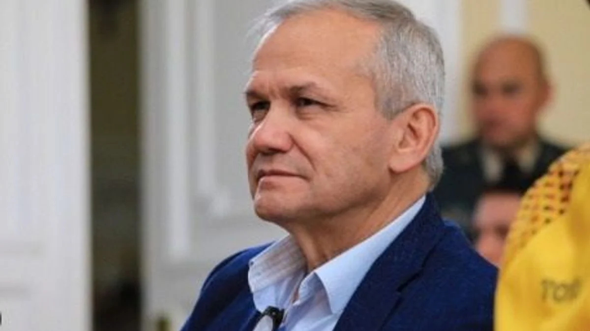 orden captura Interpol — Suspendida orden captura Interpol contra Carlos Ramón González por vencimiento d