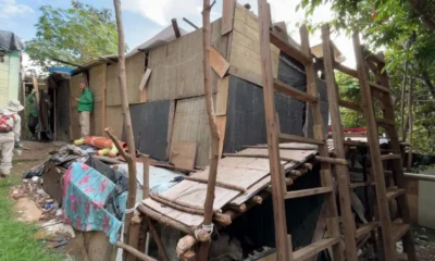 desmonte construcciones La Escombrera — Desmonte de construcciones ilegales en La Escombrera, Medellín, busca prevenir r