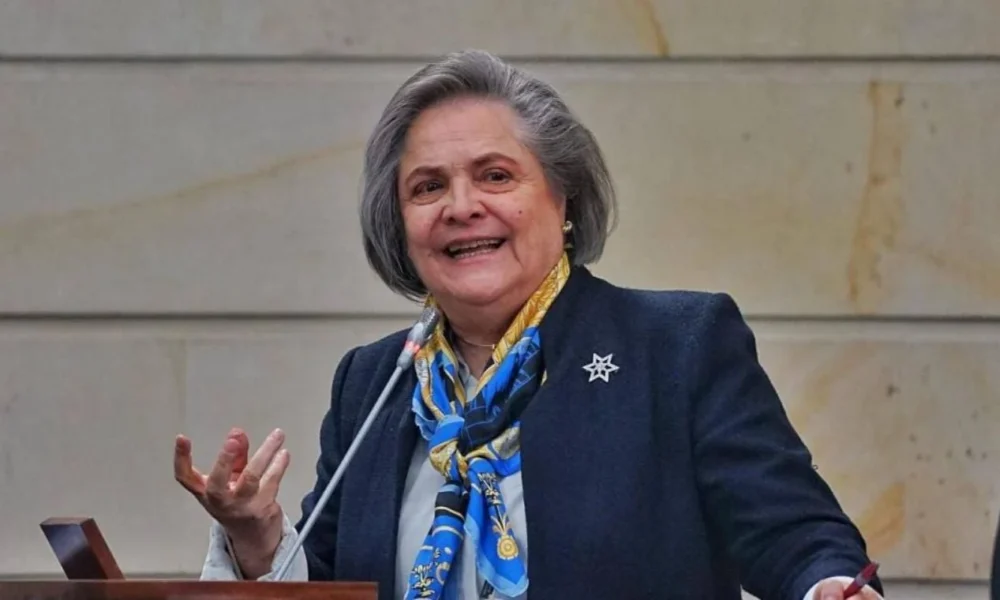 renuncia de Clara López candidatura presidencial — Clara López renuncia a candidatura presidencial para apoyar a Iván Cepeda