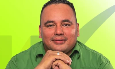 destitución concejal Castilla — Destitución Concejal Castilla La Nueva: Sanción por Reiteradas Inasistencias