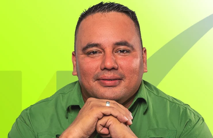 destitución concejal Castilla — Destitución Concejal Castilla La Nueva: Sanción por Reiteradas Inasistencias