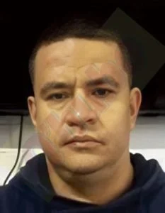 condena por extorsión — Condena por Extorsión: Hombre Acepta Cargos por Amenazas con Fotos Privadas