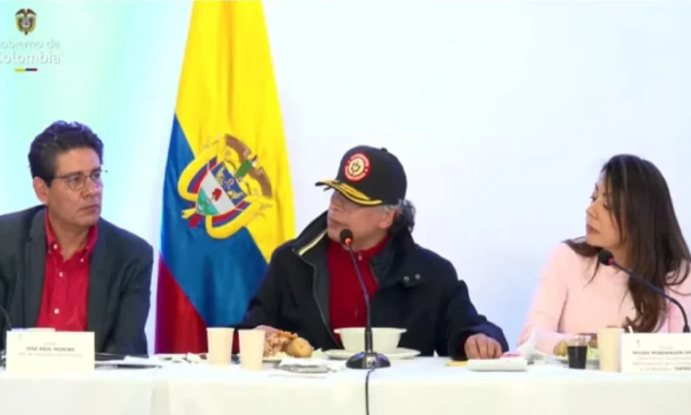 medidas arancelarias Ecuador — Colombia Responde a Aranceles: Medidas del Gobierno Petro para Mitigar Impacto E