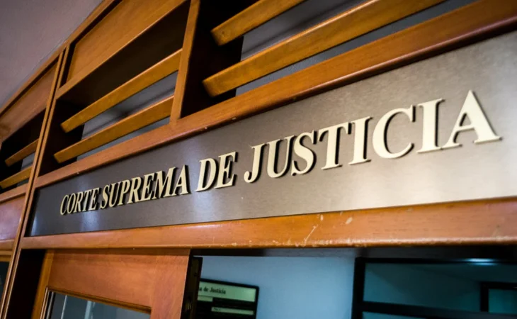 fallas ayudas desplazados — Corte Constitucional Exige Explicaciones por Fallas en Ayudas a Desplazados