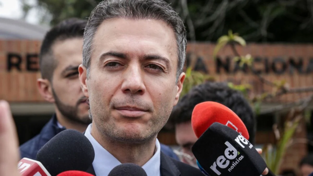 Quintero Superintendente Salud — Nombramiento de Daniel Quintero como Superintendente de Salud genera fuerte rech