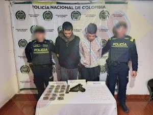 captura Santuario Risaralda — Operativo en Santuario Risaralda: Dos Hombres Detenidos con Armas y Estupefacien