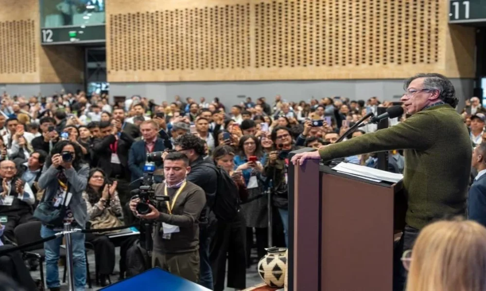 Petro Char Barranquilla — Petro Char Barranquilla: Fuerte debate por seguridad y corrupción en el Caribe