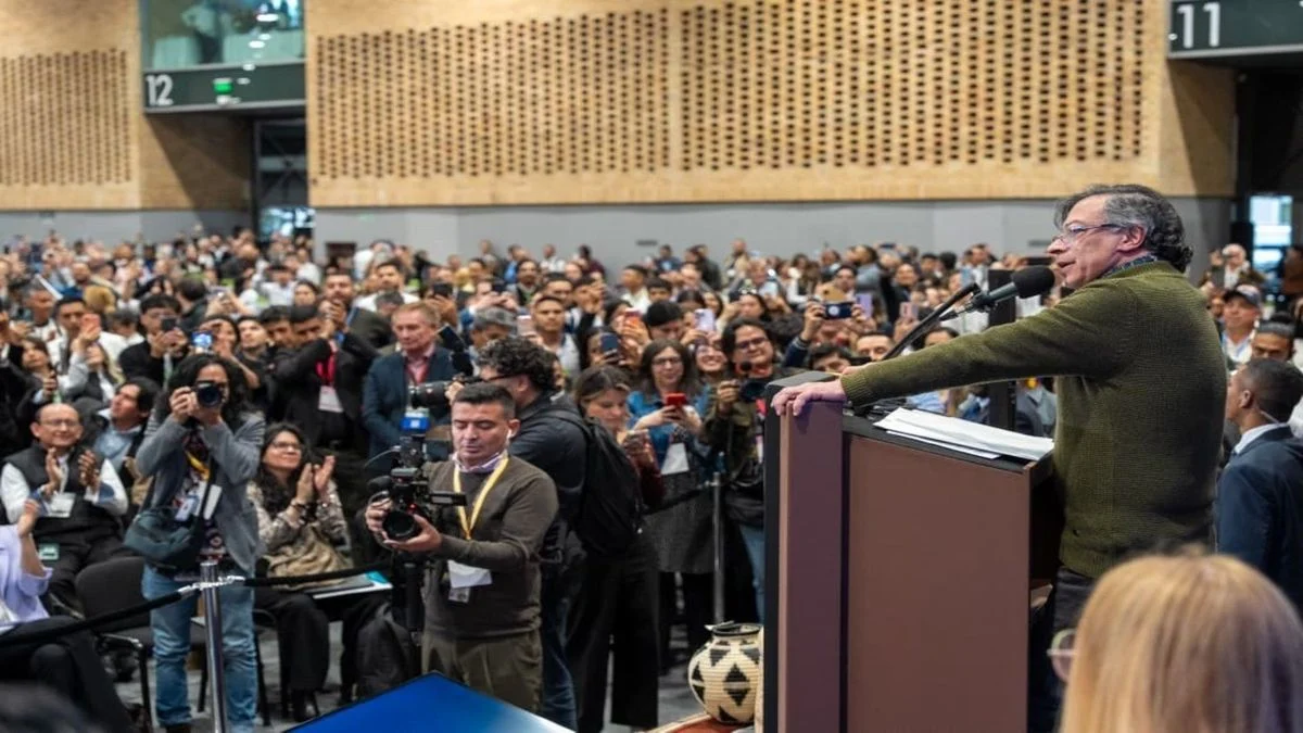 Petro Char Barranquilla — Petro Char Barranquilla: Fuerte debate por seguridad y corrupción en el Caribe