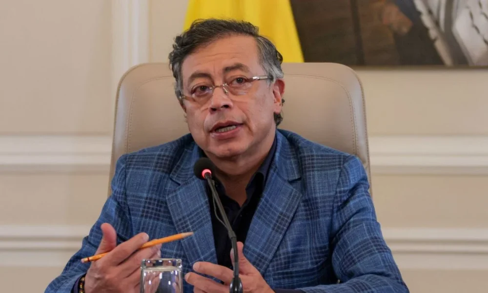 circular Petro difusión — Circular Petro difusión: Gobierno ordena promover logros antes de elecciones