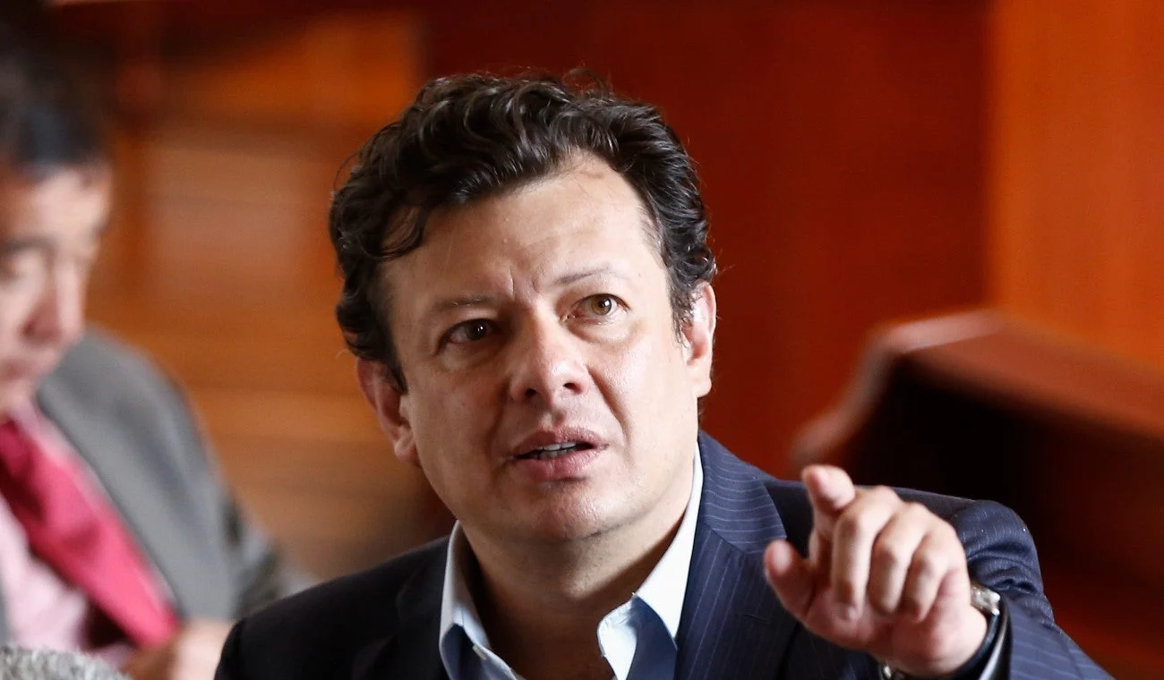 división en el Pacto Histórico — División en el Pacto Histórico por caso de Hollman Morris en RTVC