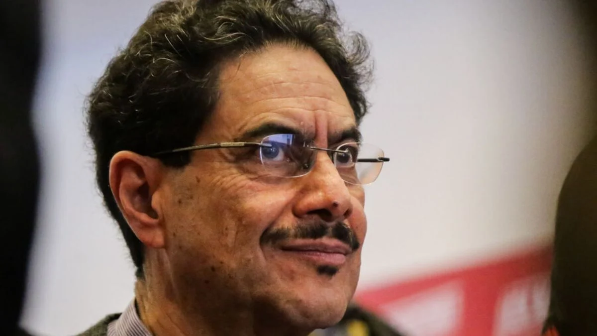 Iván Cepeda anticorrupción — Iván Cepeda Pide Investigación y Propone Sistema Anticorrupción en el Gobierno