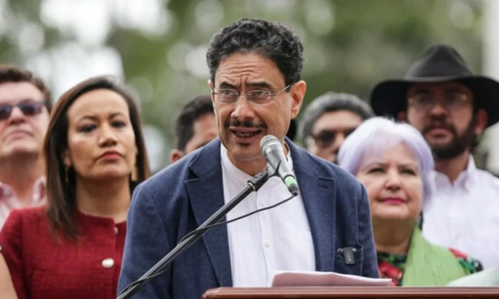 Apoyo Liberal Paloma Valencia — Apoyo Liberal Paloma Valencia: Iván Cepeda critica postura del Partido Liberal