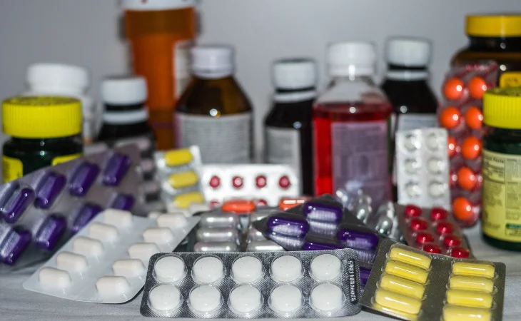 Servicios no financiados — Sistema de Salud: La Lista de Servicios No Financiados en Colombia