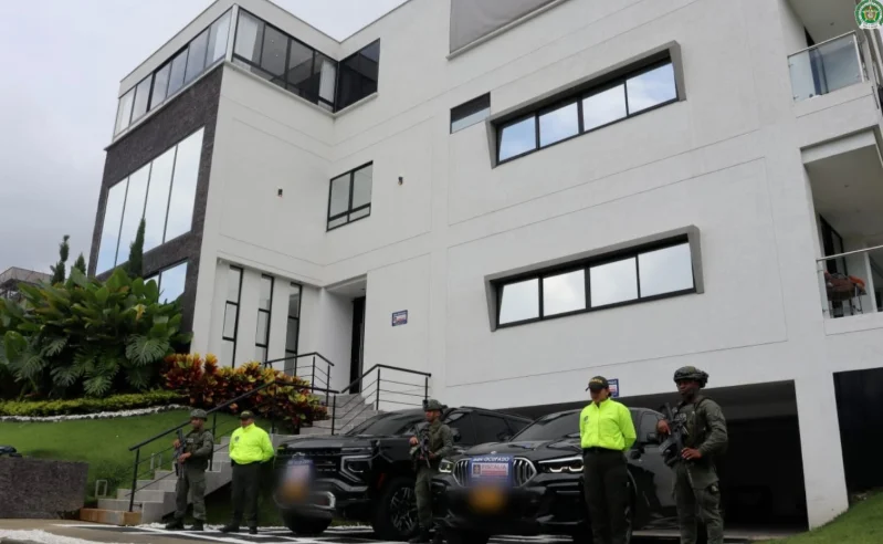 bienes red narcotraficante — Bienes red narcotraficante: Decomisan 27 propiedades valuadas en $20.000 millone