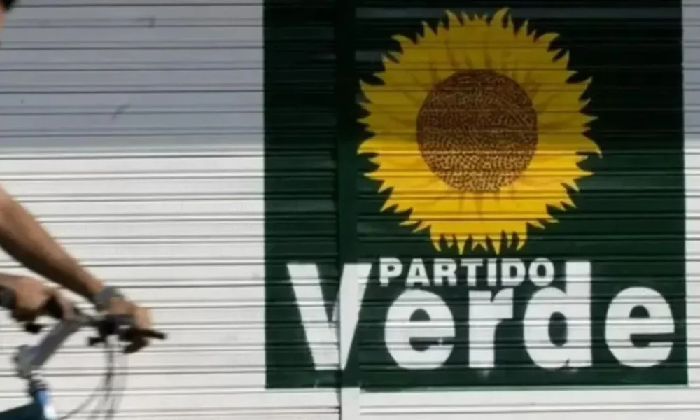 no reelección presidencial — Partido Verde aprueba apoyo a Cepeda y exige no reelección presidencial