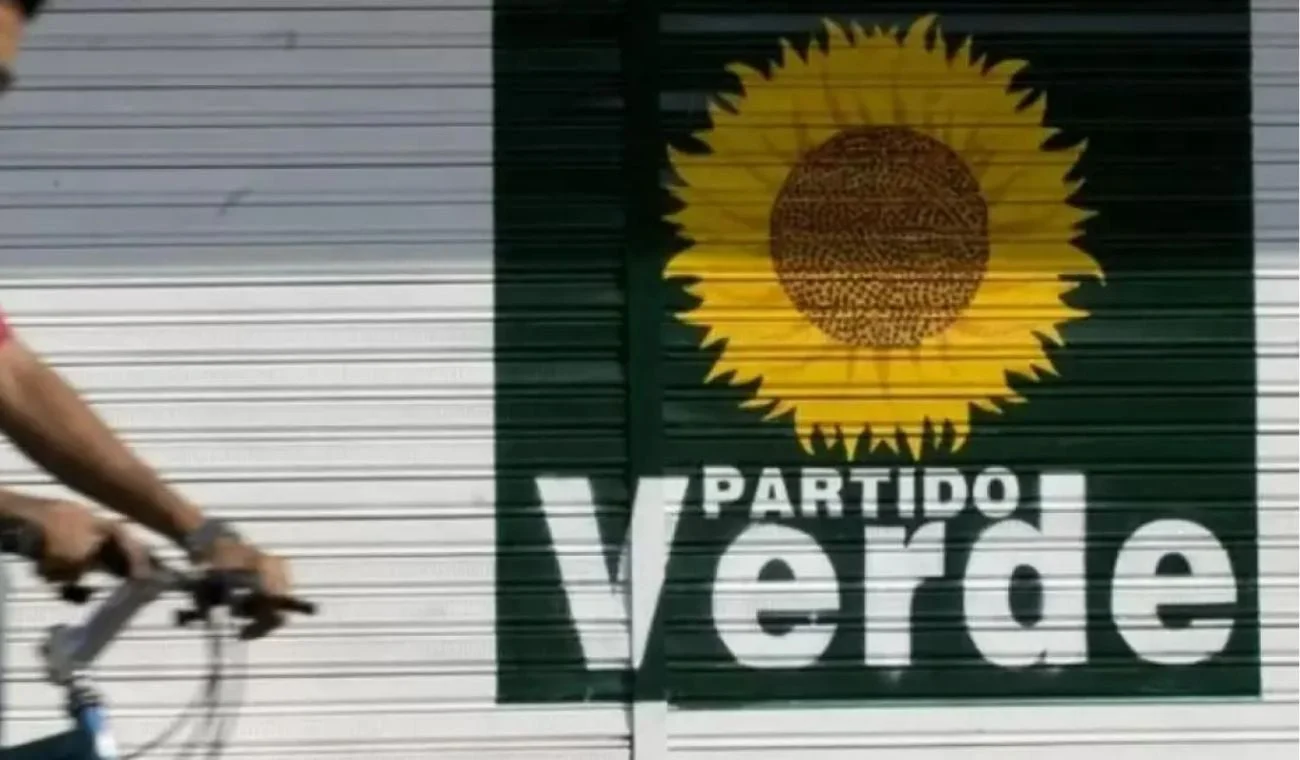no reelección presidencial — Partido Verde aprueba apoyo a Cepeda y exige no reelección presidencial