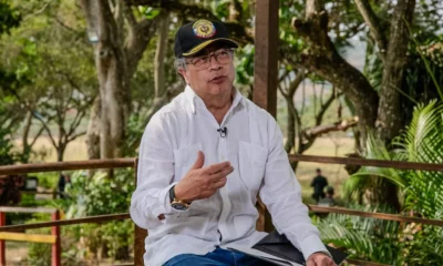 intervención Coosalud suspendida — Suspensión Intervención Coosalud: Tribunal revoca medida y Petro reacciona