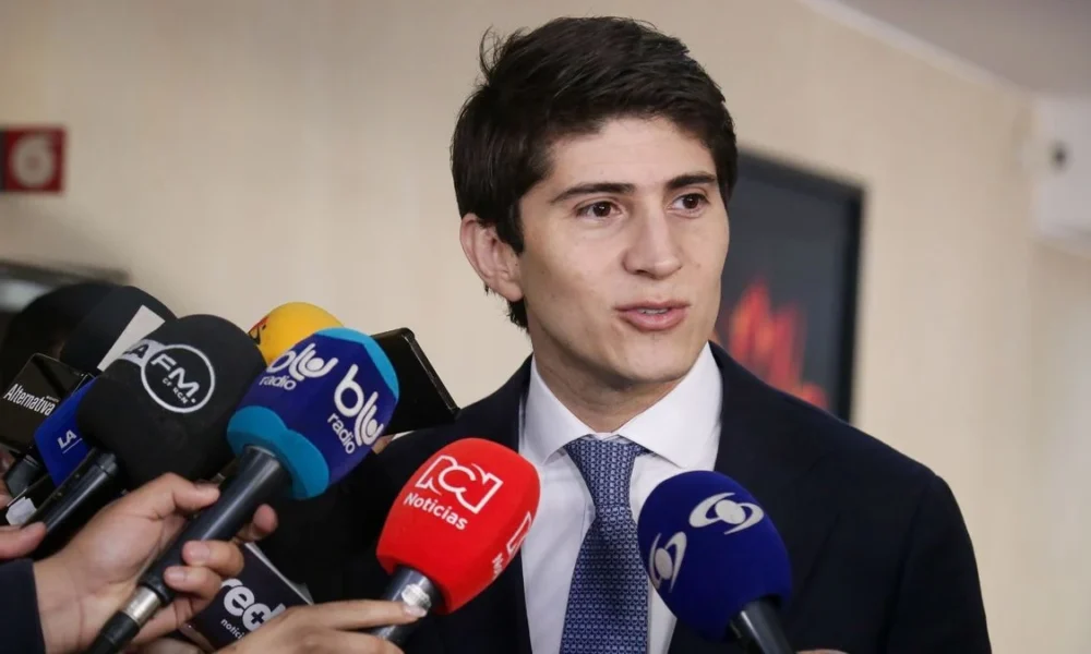 Wadith Manzur renuncia Comisión — Wadith Manzur renuncia a Comisión de Acusación de la Cámara