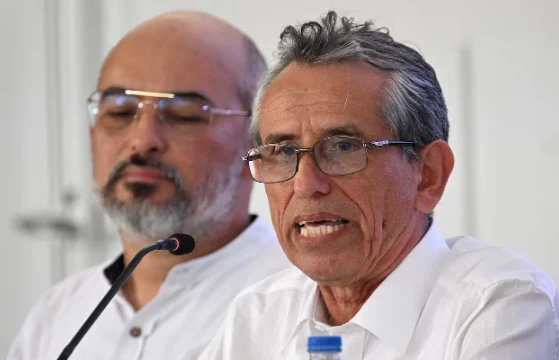 Mesa de diálogos — Mesa de Diálogos con CNEB se Reanuda tras Incidentes