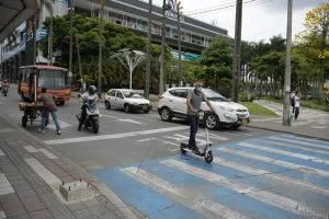 vehículos eléctricos personales — Colombia establecerá normatividad para vehículos eléctricos personales