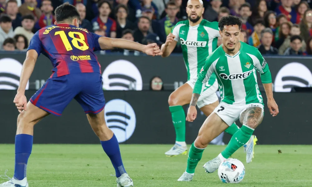 Antony descarta cirugía — Antony descarta cirugía de pubis tras exitosa recuperación con el Real Betis