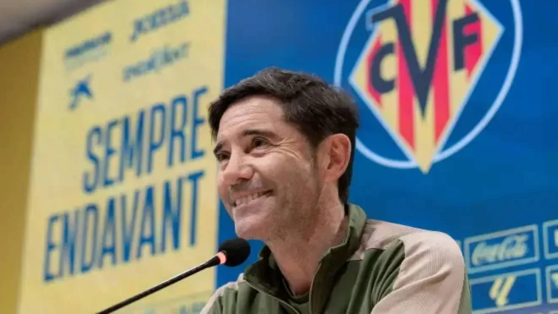 Homenaje Marcelino Villarreal — Marcelino Recibe Homenaje Emotivo del Villarreal en su Despedida