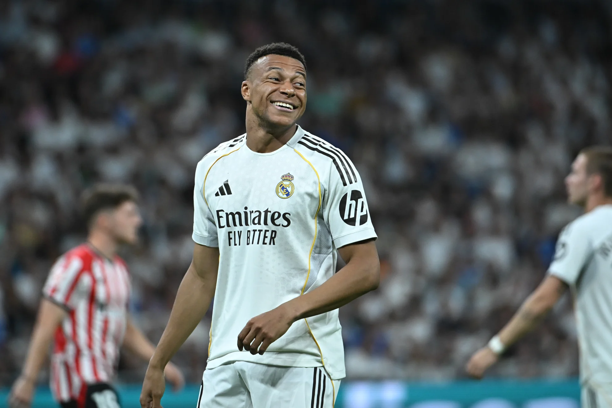 Mbappé récord goleador — Mbappé Récord Goleador: Dos Pichichis Seguidos y Alcanza a Cristiano Ronaldo