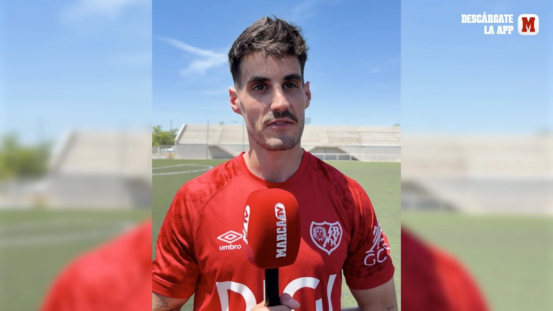 continuidad de Iñigo — Óscar Valentín aborda la continuidad de Iñigo en el Rayo Vallecano