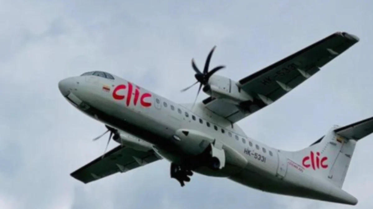 falla técnica avión Clic Air — Falla Técnica Avión Clic Air Detuvo Despegue en Bucaramanga