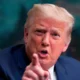 Trump eleva aranceles — Trump eleva aranceles a vehículos de la UE al 25%