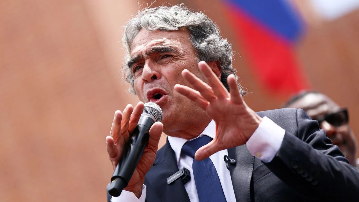 polarización política Colombia — Polarización Política Colombia: Fajardo Critica Gobierno Petro y Propone Unidad