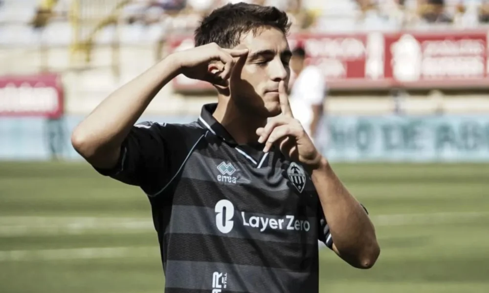 Refuerzos Espanyol — Refuerzos Espanyol: Descartan a Mika Mármol y se centran en Álex Calatrava