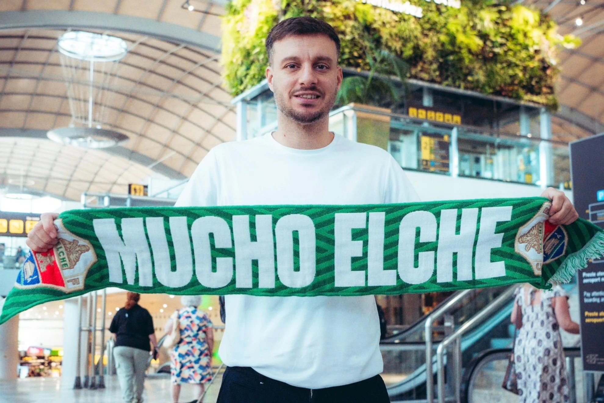 Martín Anselmi Elche — Martín Anselmi asume la dirección técnica del Elche y se integra a la planificac