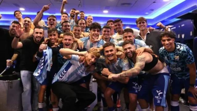 salida de jugadores Málaga — La Salida de Jugadores del Málaga Coge Impulso Tras el Ascenso a Primera