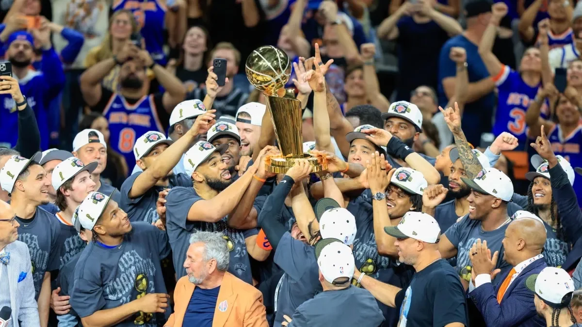 Knicks campeones NBA — Knicks se coronan campeones de la NBA tras 53 años de espera