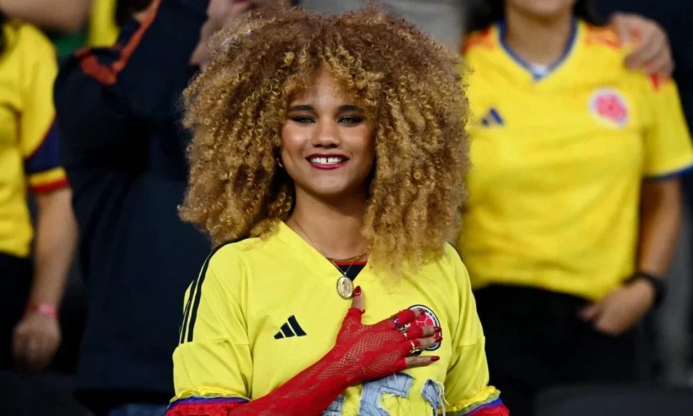 Hinchada femenina Colombia — Hinchada Femenina Colombia Lidera la Marea Amarilla en el Mundial 2026
