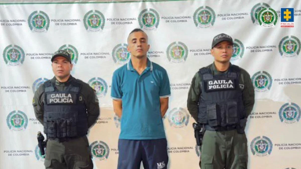 estafas laborales Medellín — Juez envía a prisión a hombre por estafas laborales en Medellín