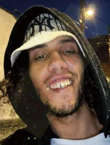 asesinato Kevin Parra — Investigan Asesinato Kevin Parra Molina: Cuatro Puñaladas Sin Robo Aparente