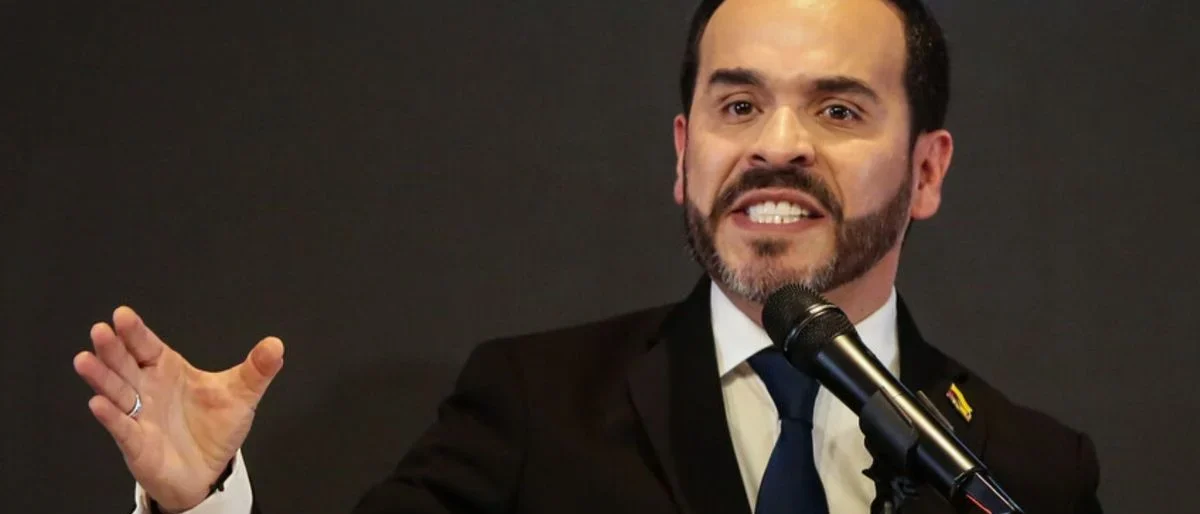 Denuncias funcionarios Petro — Denuncias Funcionarios Petro Anunciadas por Gobierno Entrante