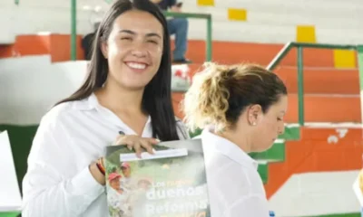 Ataque congresista Antioquia — Ataque congresista Antioquia: Vehículo de Luz Verónica Estrada fue impactado